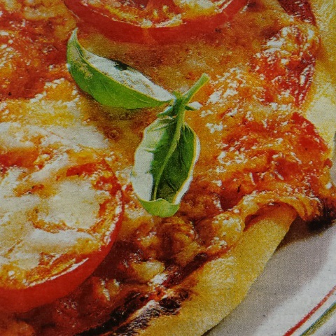 bild: pizza mozzarella